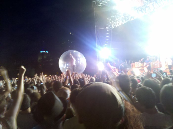 Flaming Lips Live in Pittsburgh July 20, 2010